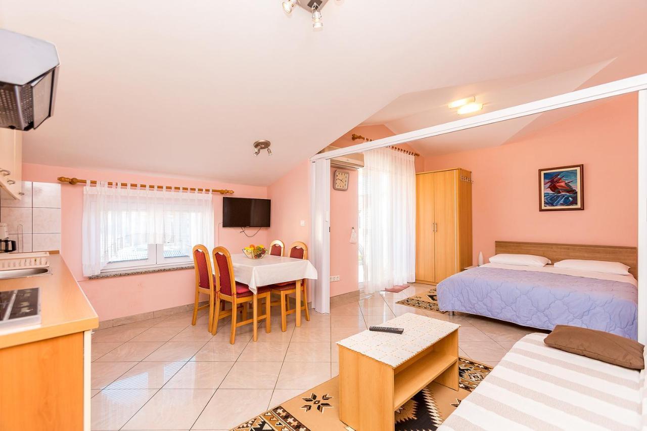 Vilic - Apartments Istriensonne Μεντουλίν Εξωτερικό φωτογραφία